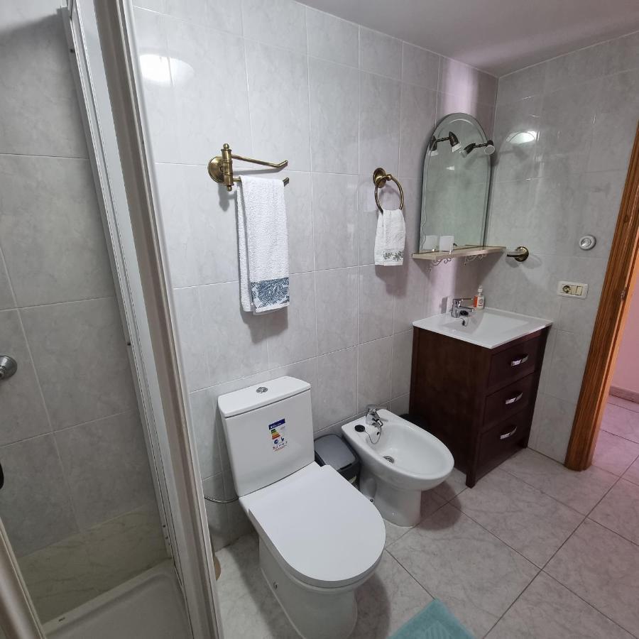 Vivienda Leo-Jes Apartment Los Llanos De Aridane Luaran gambar